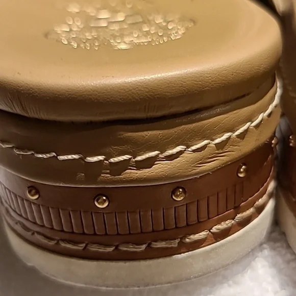 Vince Camuto Ravensal slide Sz 8 to 8.5. - Picture 7 of 13